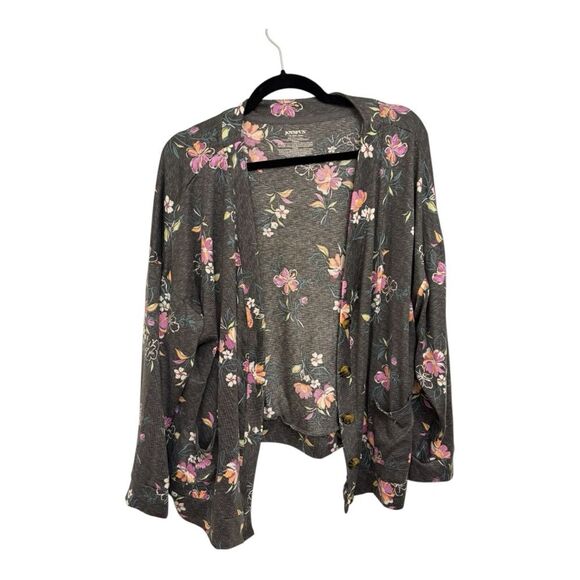 Joyspun Gray Floral Button-Up Cardigan – Size 2X (18W–20W), Curve-Friendly - Picture 2 of 6